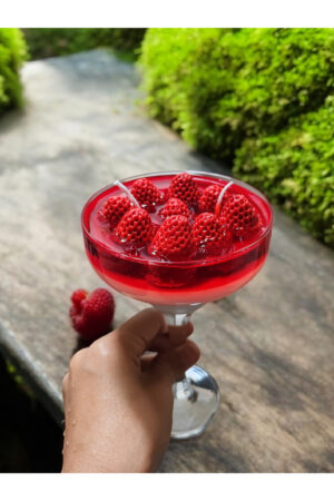 Alternative view of Çilek Rüyası Cam Kadeh Mum -çilek kokulu-