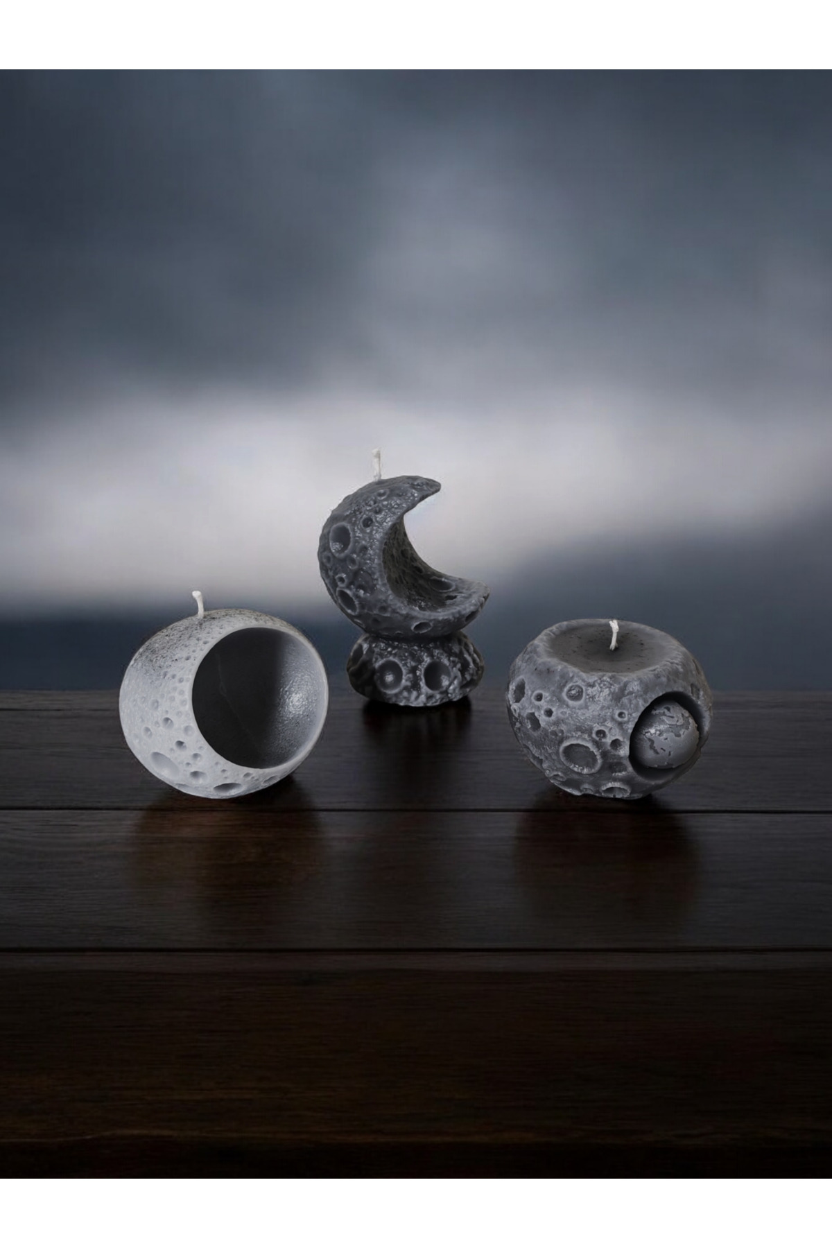 🌓 Ay Krateri Desenli 4’lü Dekoratif Mum Seti – Uzay Temalı Tasarım