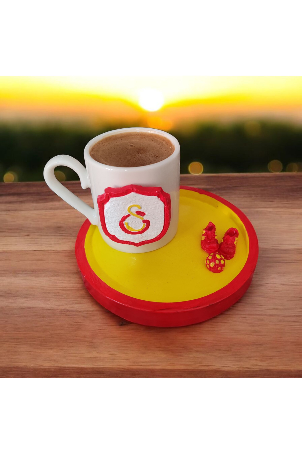 Şampiyon Temalı Taş Tozundan üretilmiş 1 kişilik Türk kahvesi seti