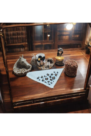 Leopar Desenli Kadın Figürlü 1 Kişilik hediye seti