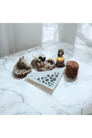 Alternative view of Leopar Desenli Kadın Figürlü 1 Kişilik hediye seti